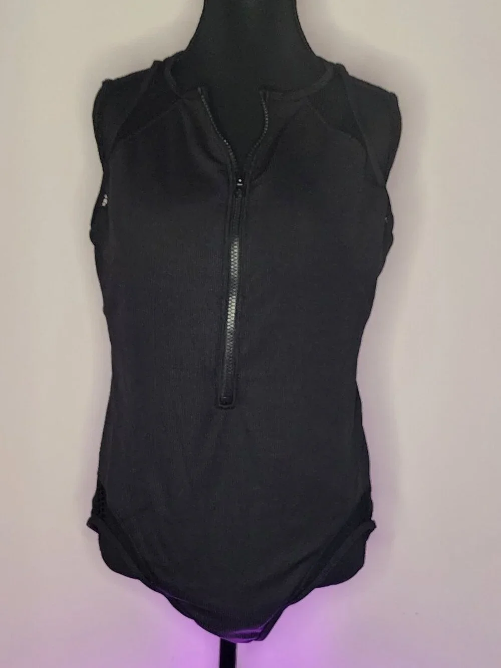 Hot Topic - Black Ribbed Zip-Up Swimsuit Plus Size - Picture 2 of 7
